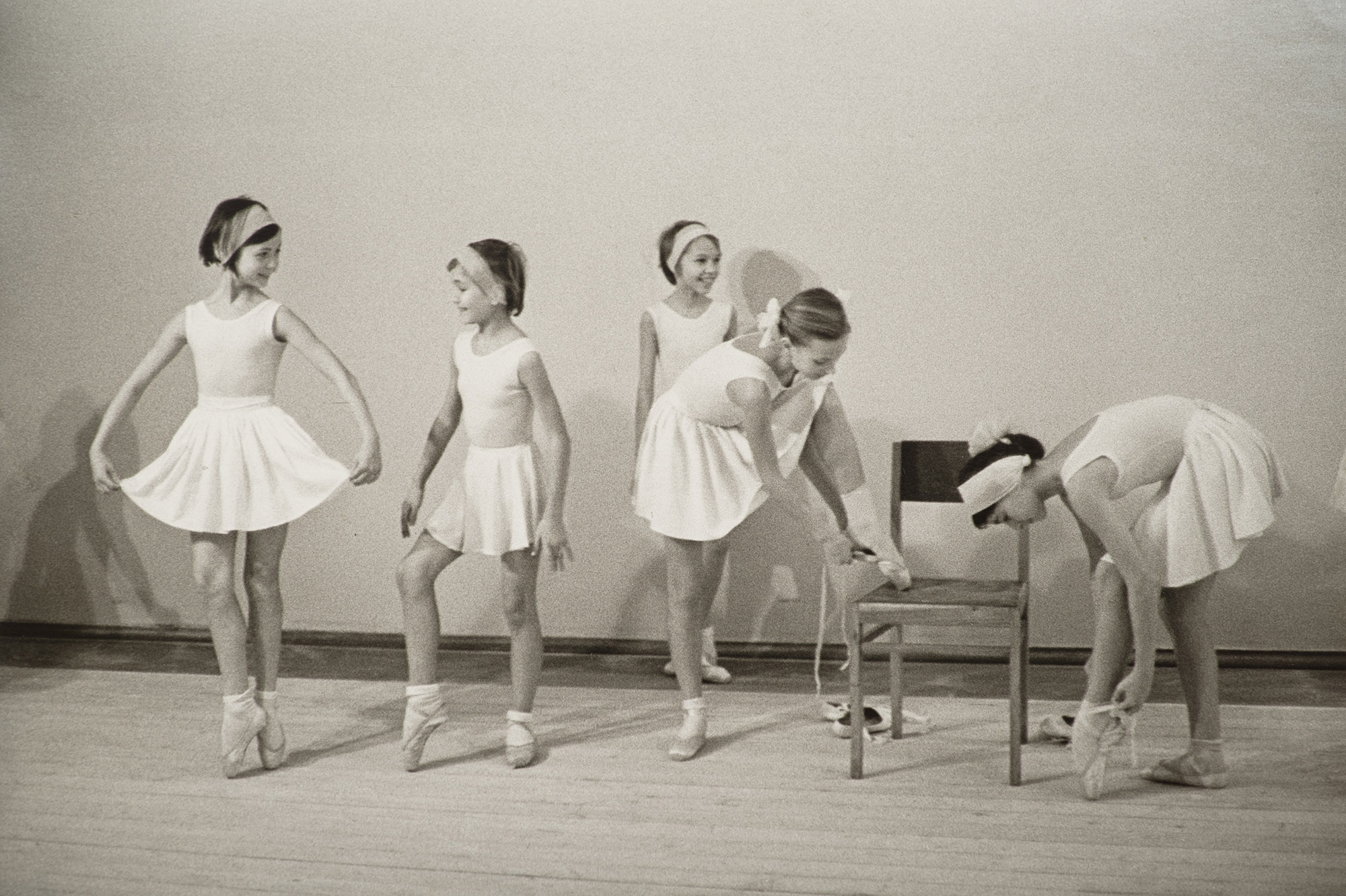 На занятиях. Хореографическое училище. 1965 г.